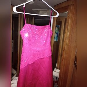 Hot pink graduation, prom, or bridesmaid dress. Size 7